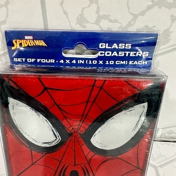 NWT MARVEL Spiderman glass coasters set of 4 - Picture 4 of 6